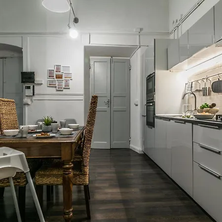 Family San Lorenzo Apartment Genoa